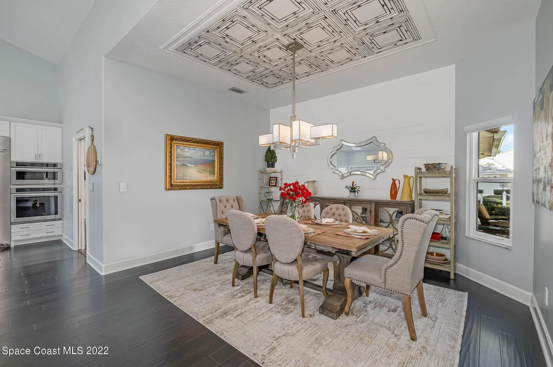 Photo of 914 Palm Brook Drive