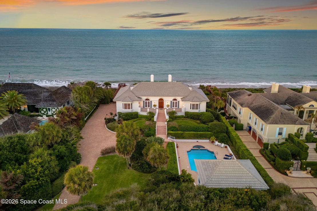 Photo of 680 Ocean Road