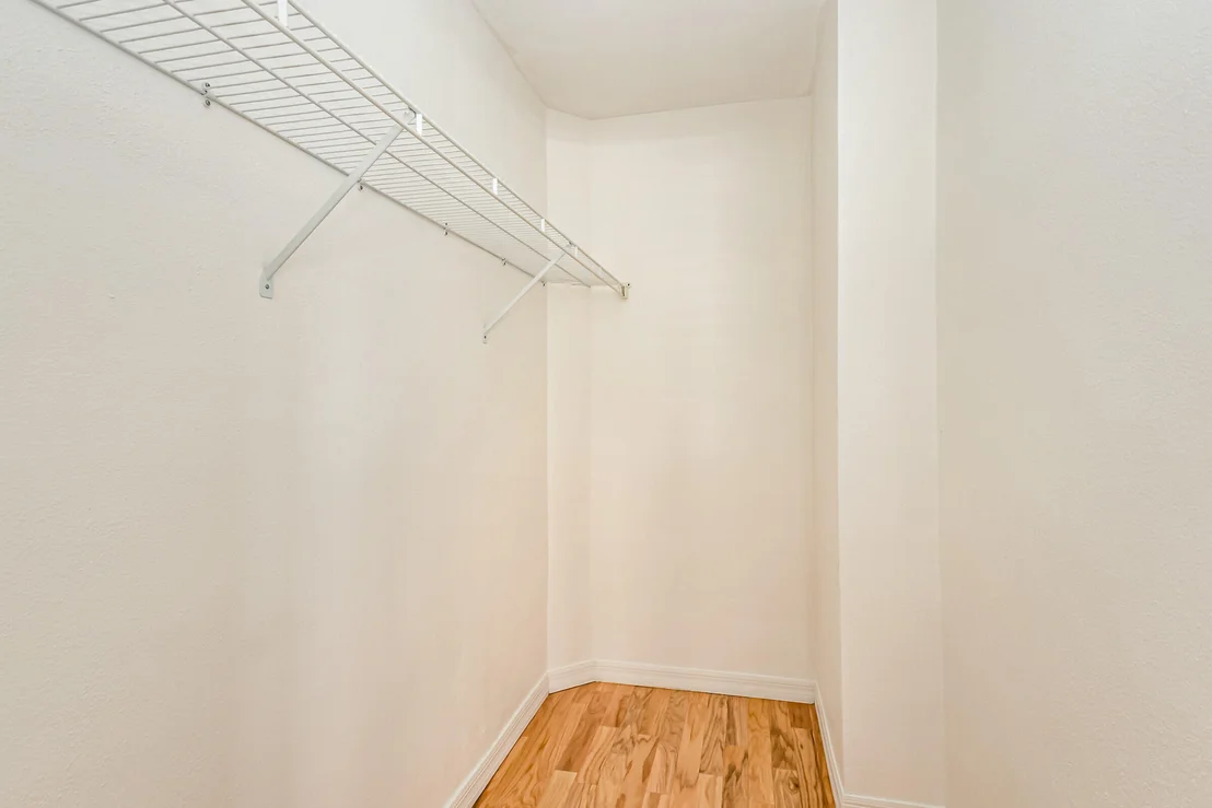 Photo of 407 Par Avenue
