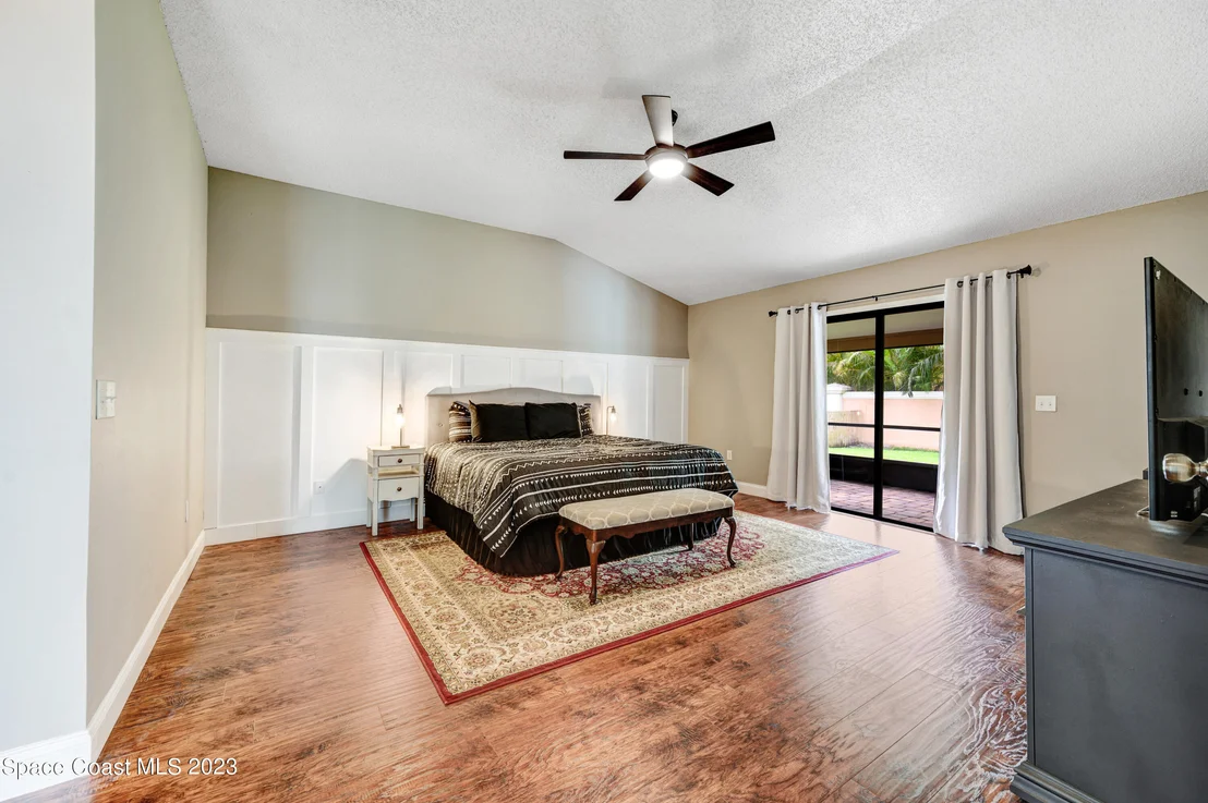 Photo of 1255 Walnut Court