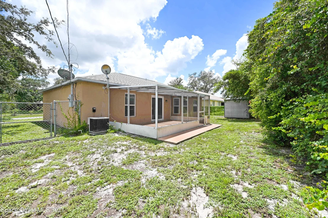 Photo of 2181 Pumpkin Place NE