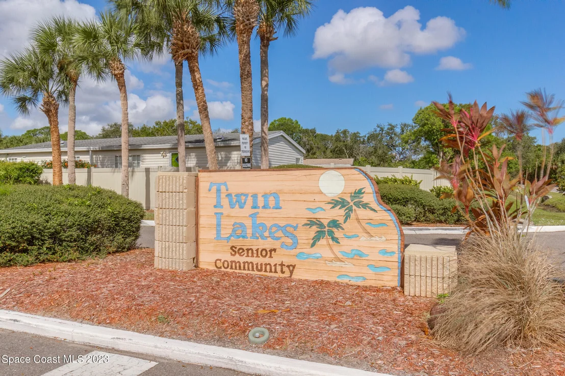 Photo of 4423 Twin Lakes Drive