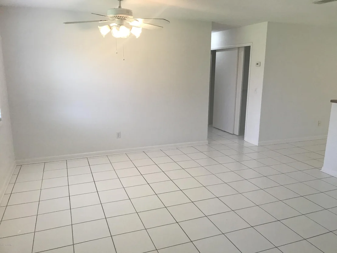 Photo of 2591 Locksley Road