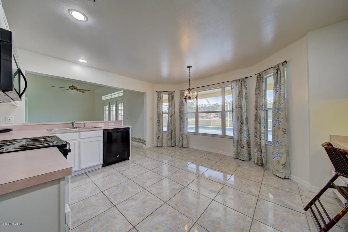 Photo of 1468 Wellington Circle