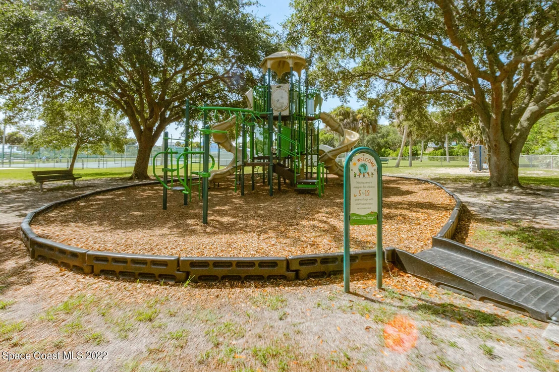 Photo of 505 Coral Drive