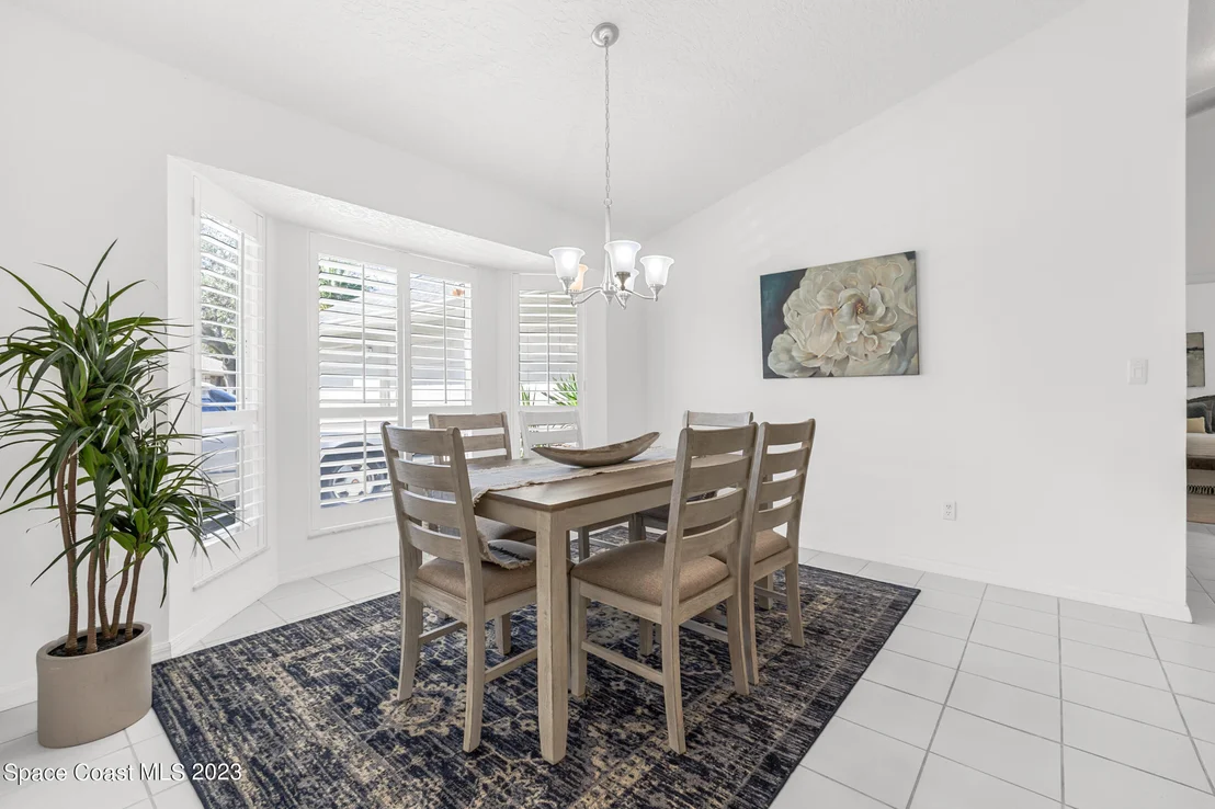 Photo of 580 Deerfield Drive