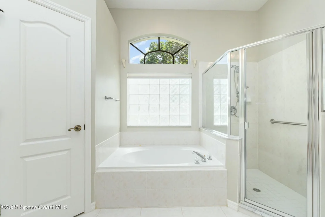 Photo of 6024 Newbury Circle