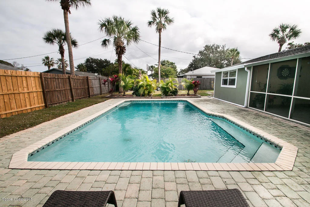 Photo of 1088 Hermosa Drive