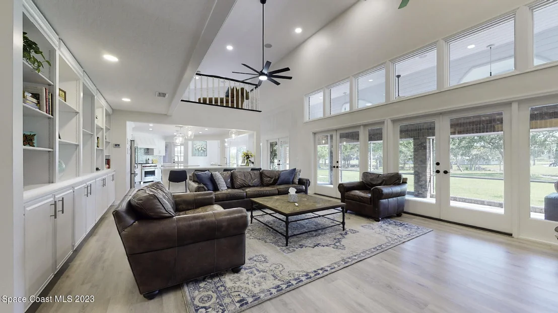 Photo of 607 Woodbridge Drive