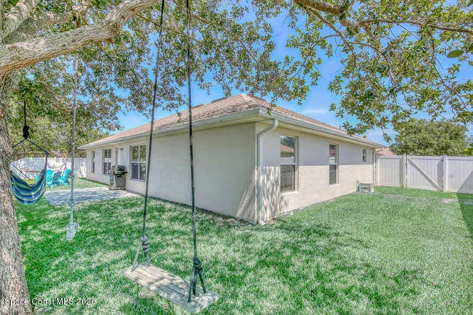 Photo of 1089 Kingfisher Way