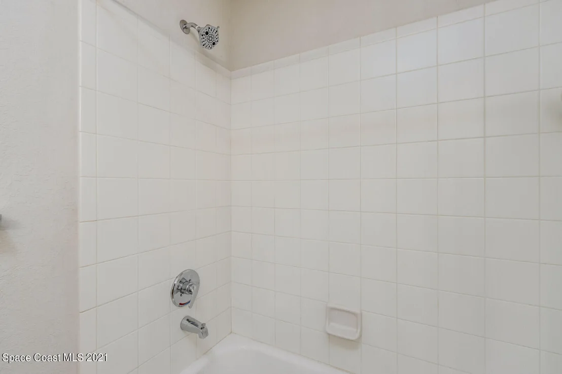 Photo of Unit 1011 at 3501 D'Avinci Way