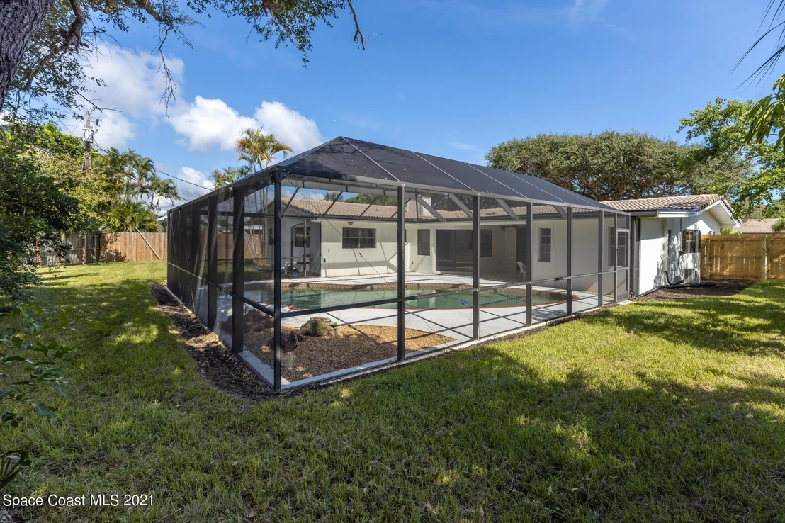 Photo of 151 Cocoa Avenue