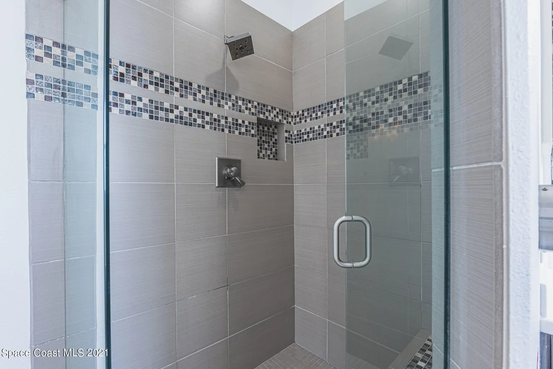 Photo of 401 Waterside Circle