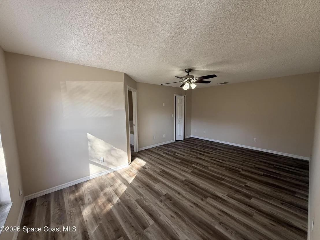 Photo of 6555 Corsica Boulevard