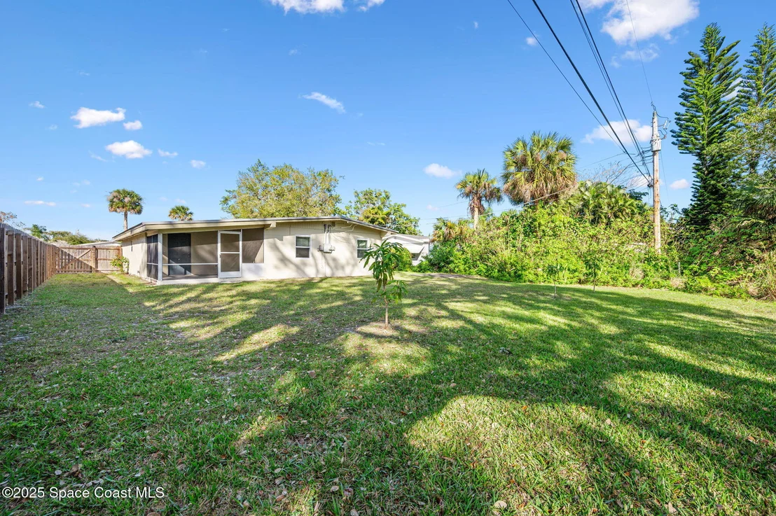 Photo of 907 Espanola Way