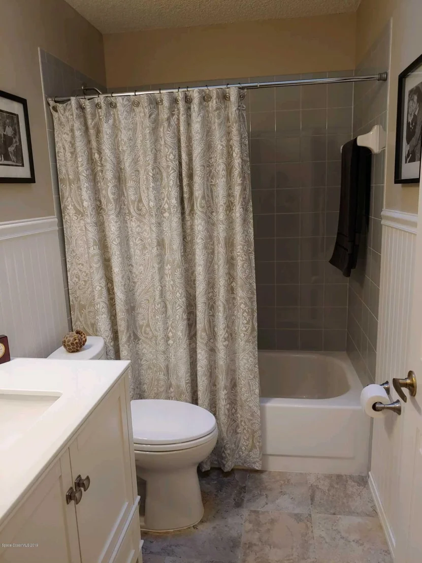 Photo of 3933 Saint Armens Circle