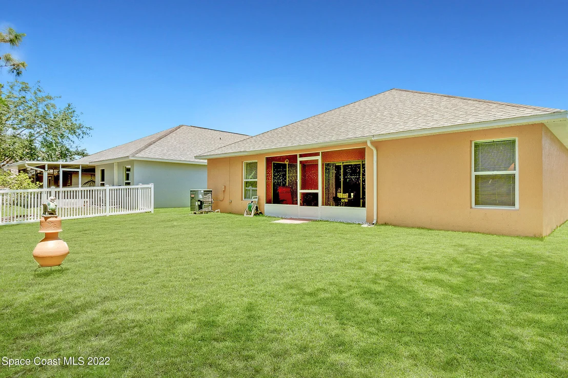Photo of 2391 Stratford Pointe Drive