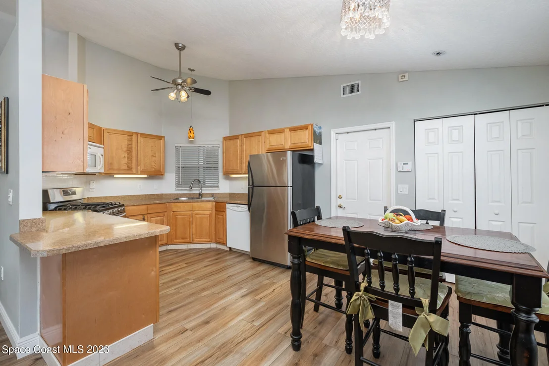Photo of 1698 Palm Ridge Road