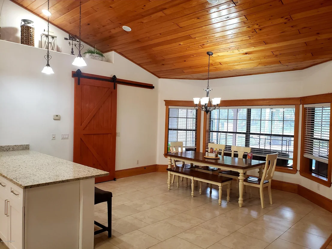 Photo of 555 Hale Road