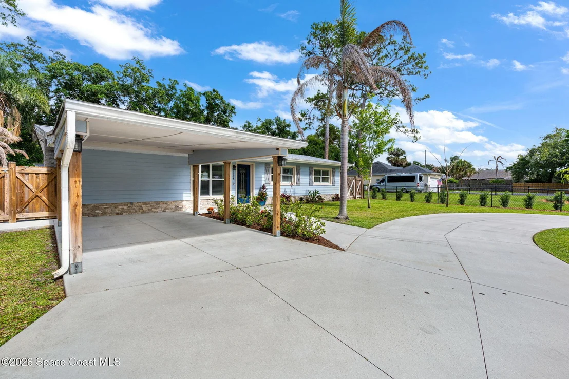 Photo of 368 Stephenson Drive