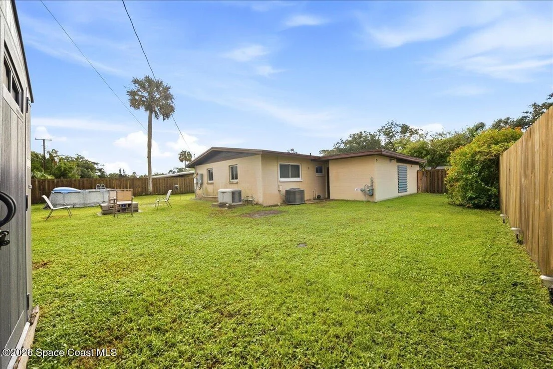Photo of 2484 Victor Road