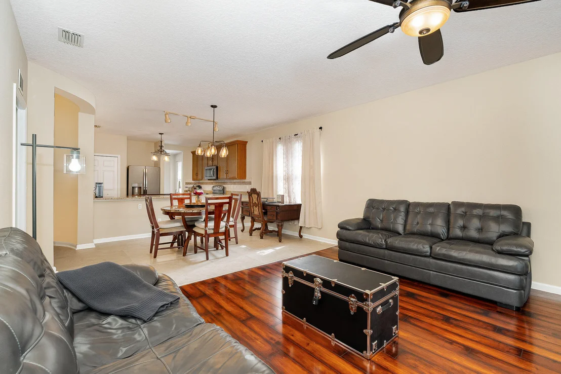 Photo of 472 Cressa Circle