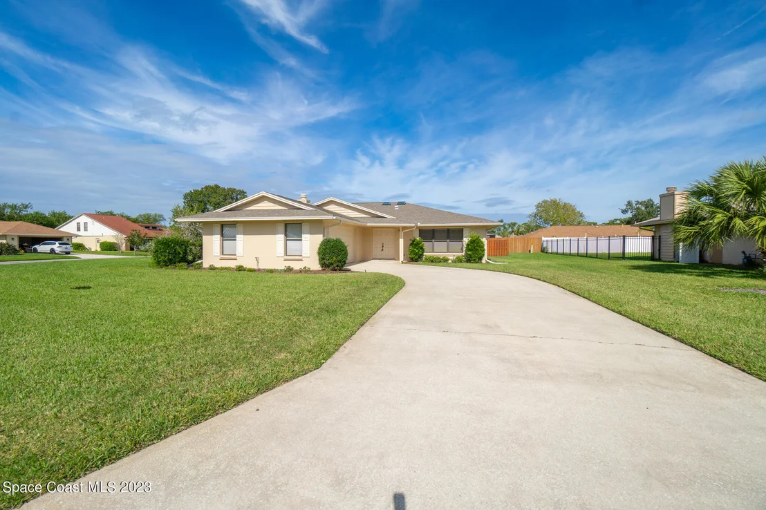 Photo of 1340 Bonaventure Drive