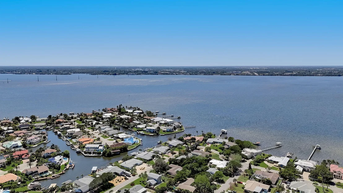 Photo of 451 River View Lane