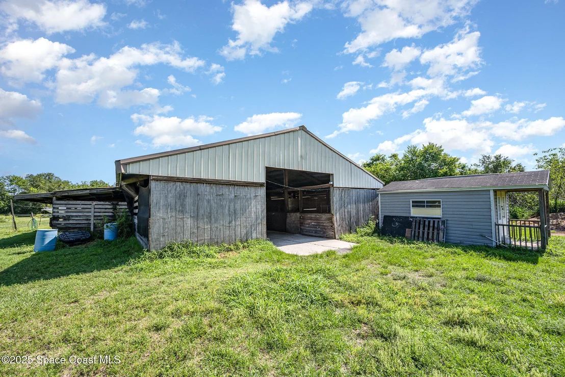 Photo of 2675 Brockett Road