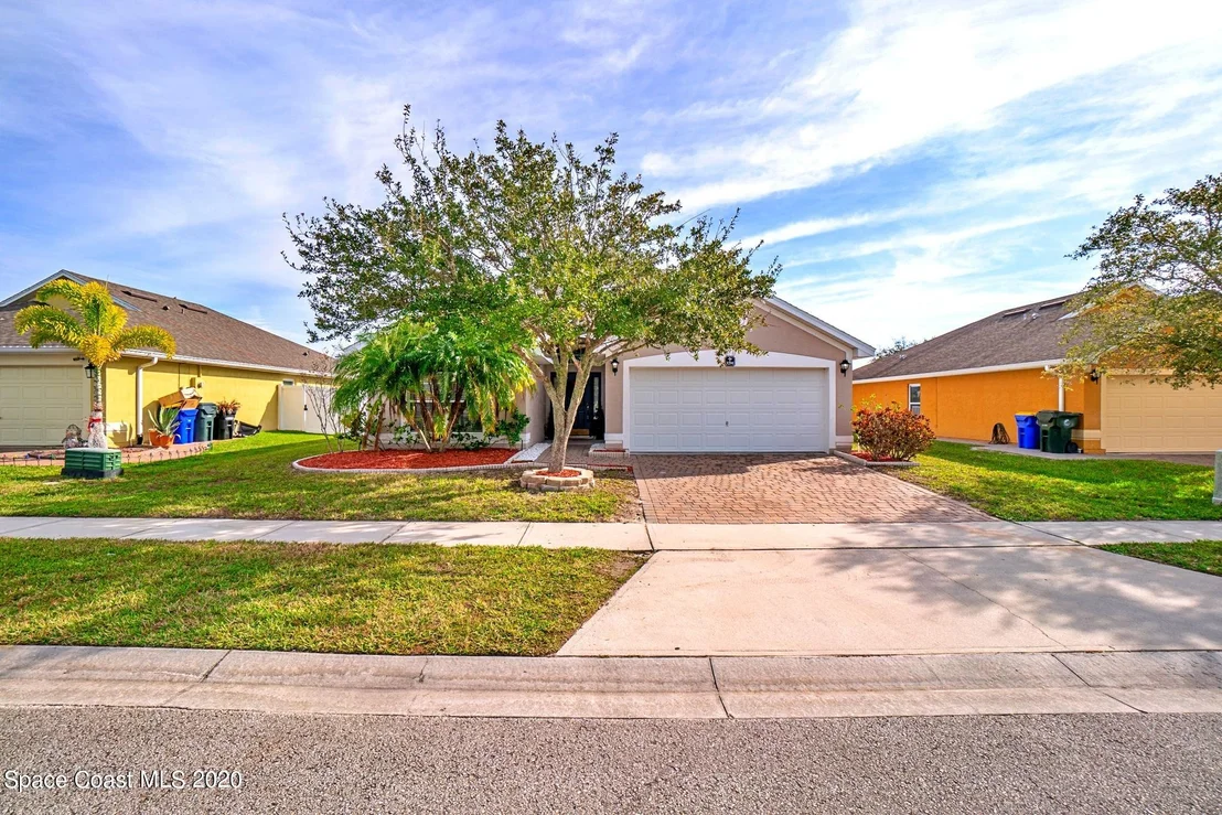 Photo of 3291 Merrick Avenue