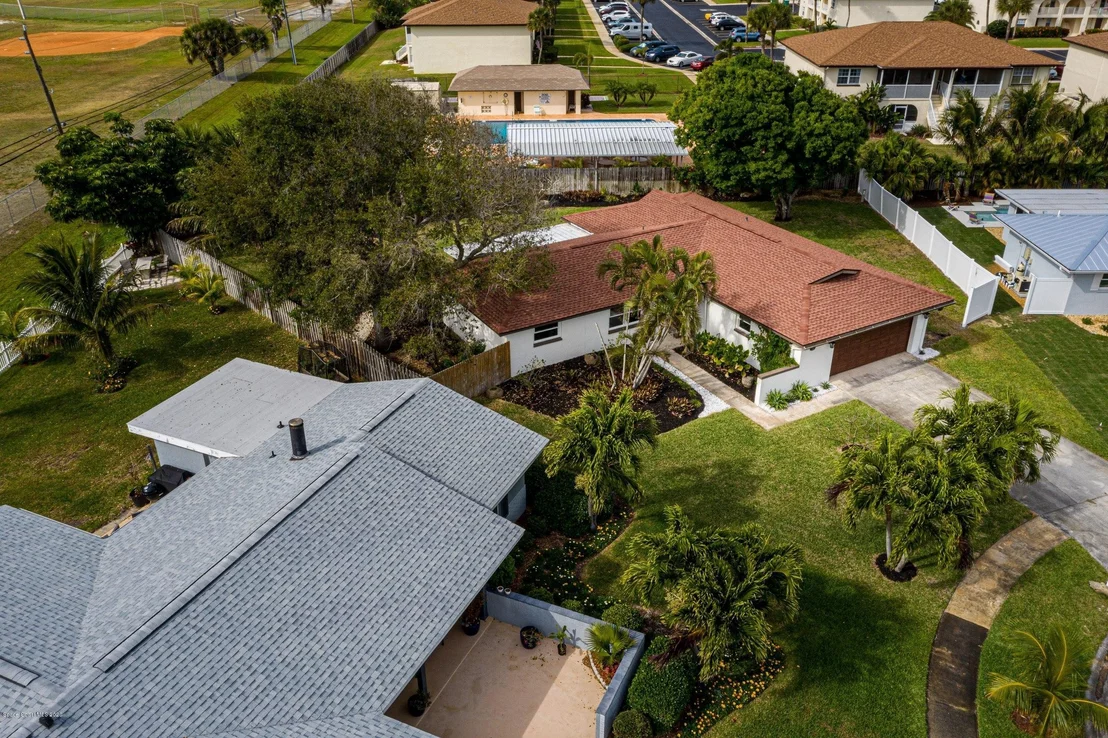 Photo of 541 Biscayne Drive