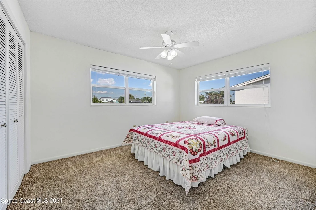 Photo of 489 Penguin Drive
