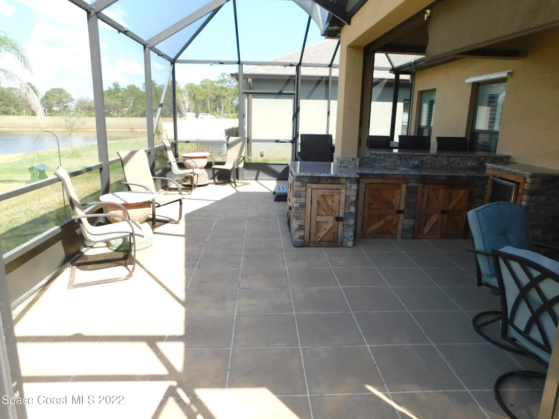 Photo of 431 Trymore Drive SE