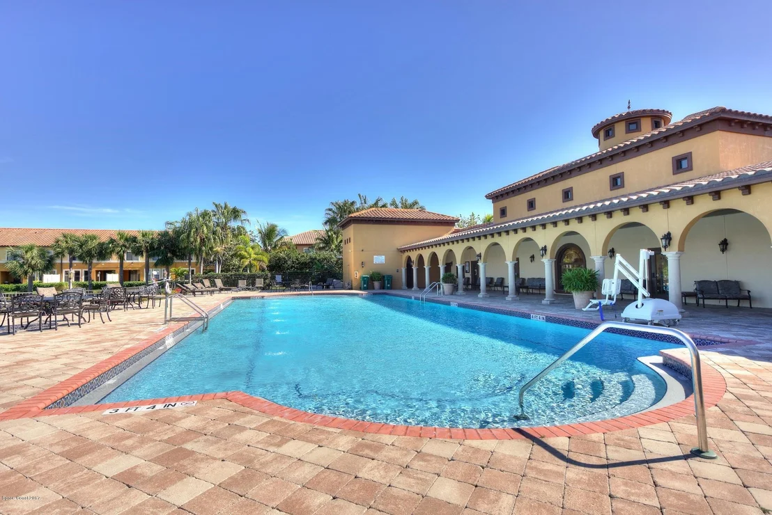 Photo of 658 Monterey Drive