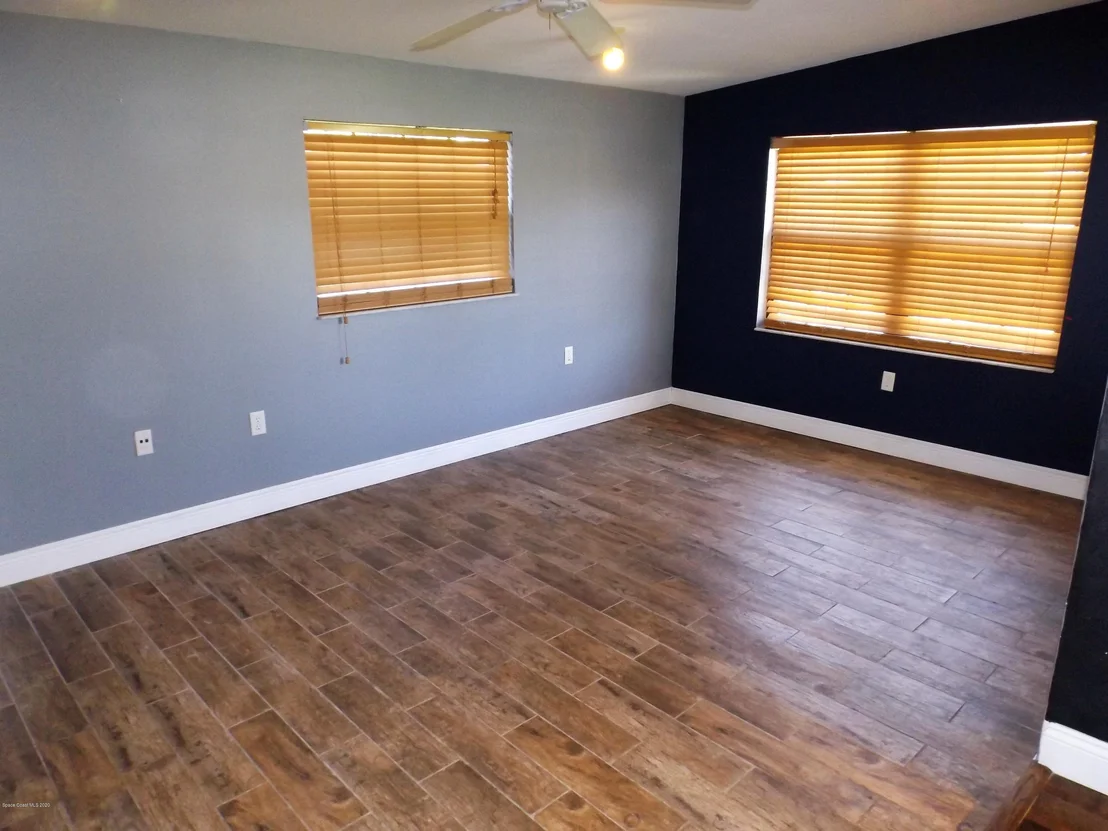 Photo of 1311 Ashwood Drive