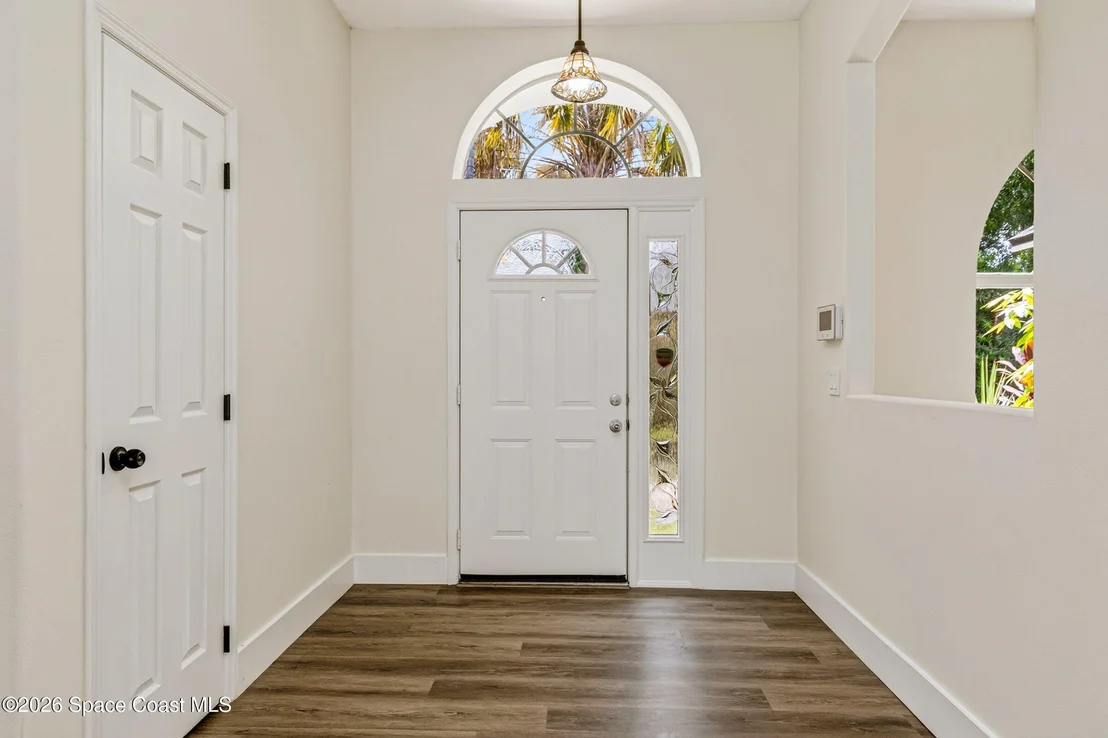 Photo of 1638 Rustic Way