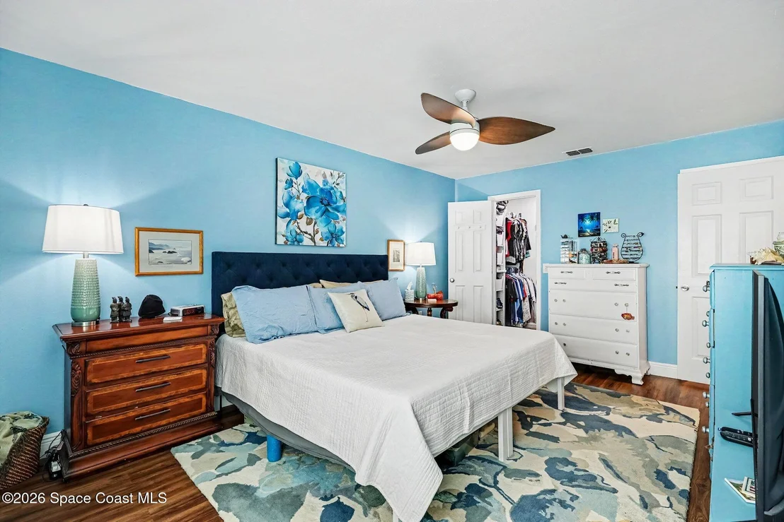 Photo of Unit 113 at 277 Current Drive