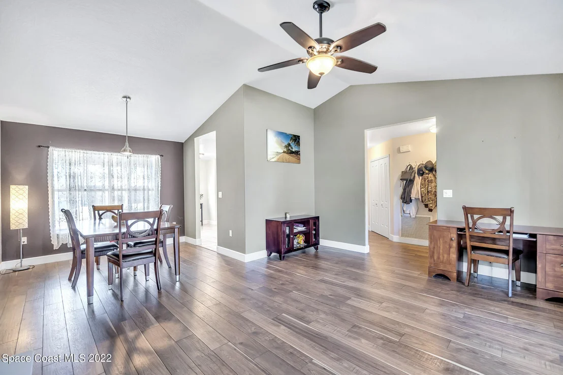 Photo of 905 Pine Baugh Street