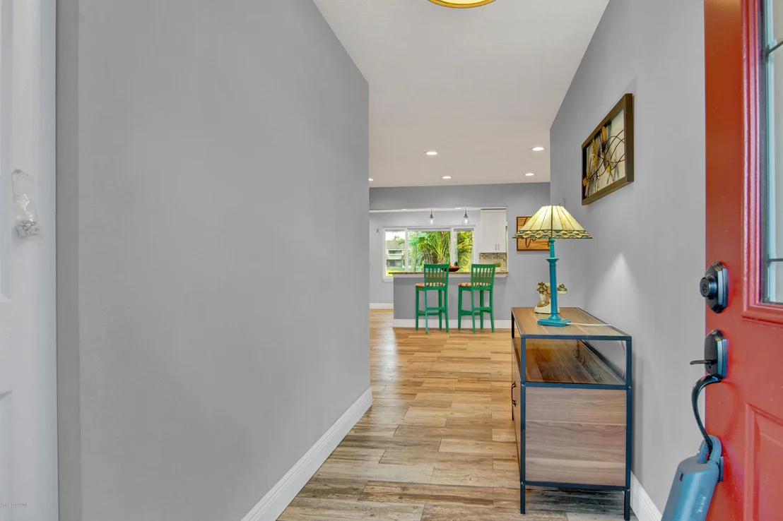 Photo of 920 Waialae Circle NE