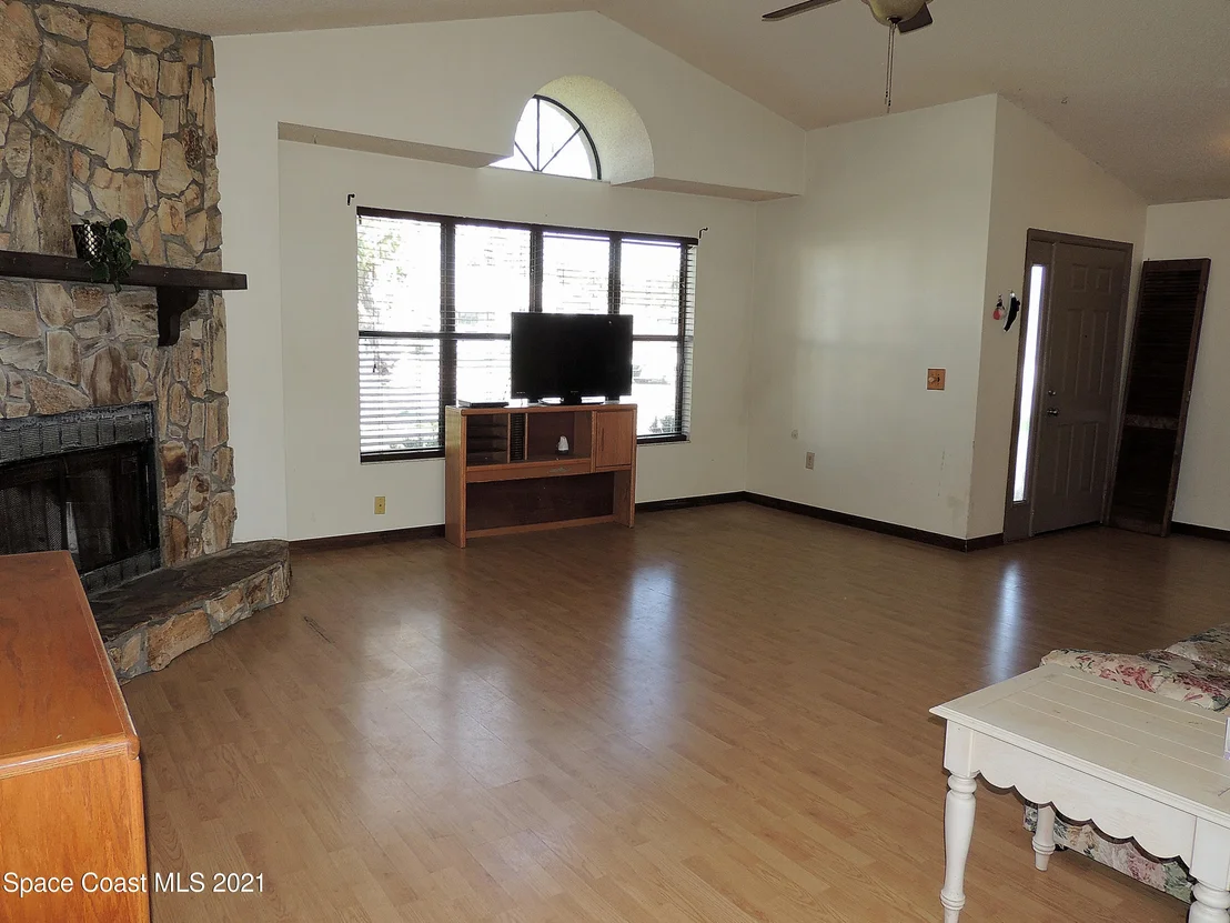 Photo of 6105 Wilderness Avenue