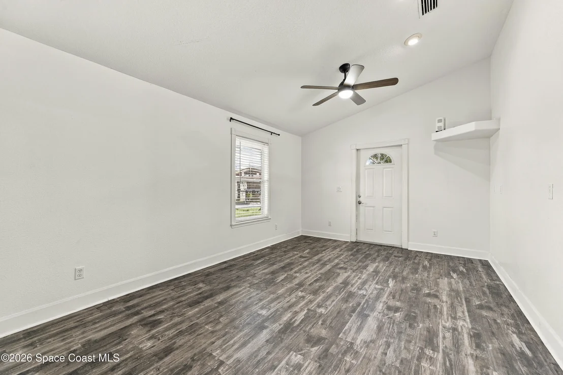 Photo of 449 NE Gilbert Drive NE