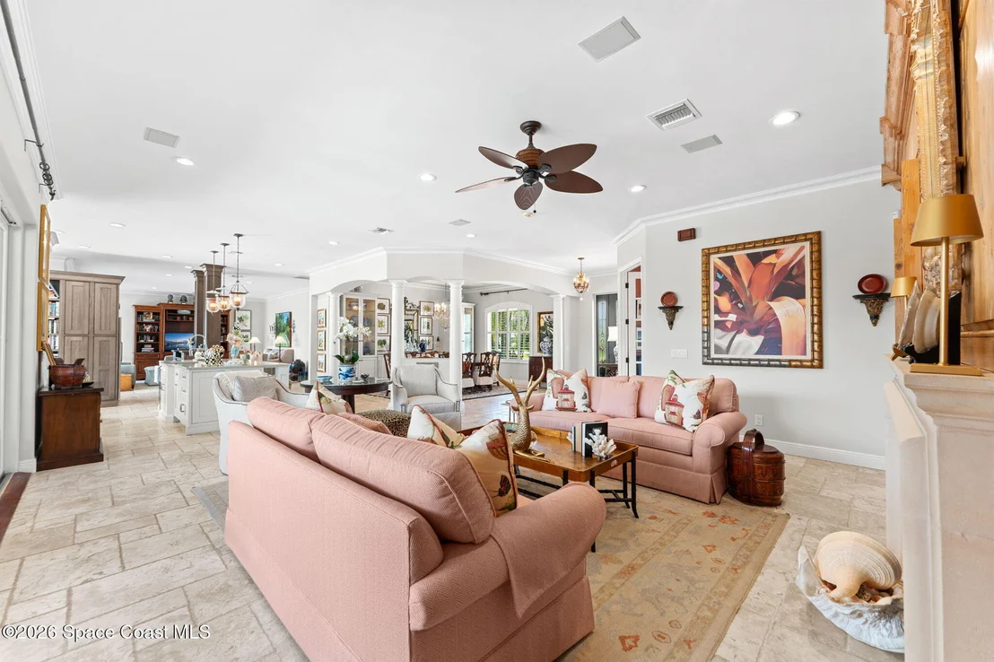 Photo of 339 Cocoa Avenue