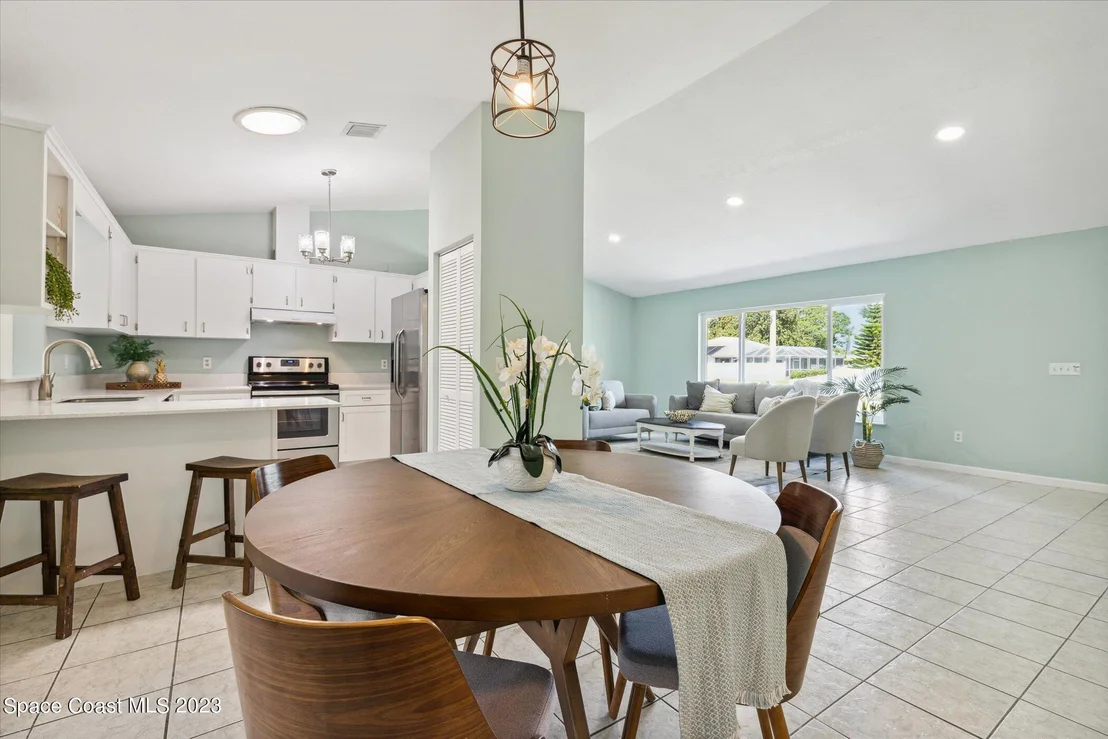 Photo of 468 Tulip Drive