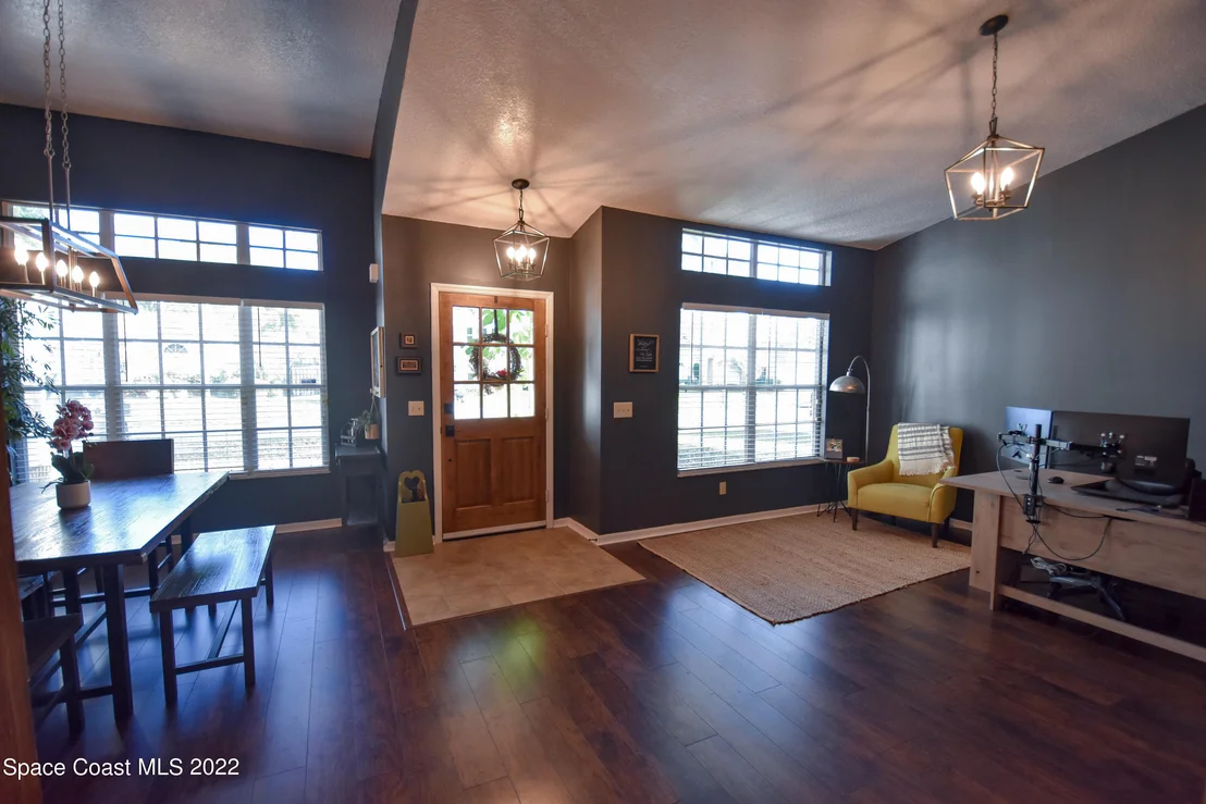 Photo of 2485 Bent Pine Street
