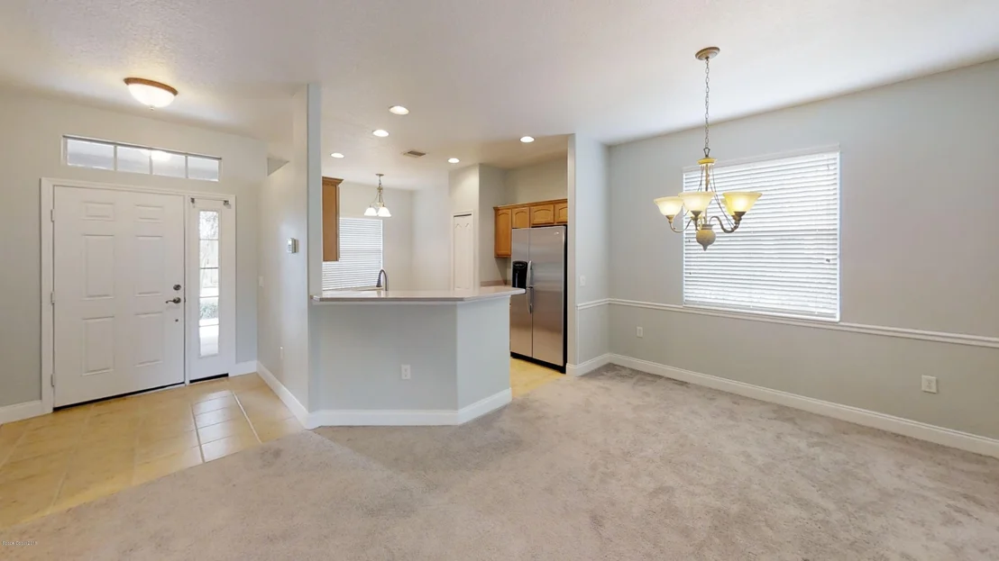 Photo of 662 Waterside Circle