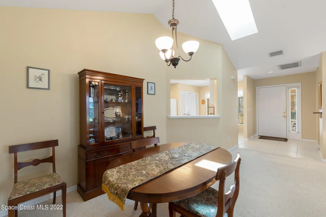Photo of 914 Ridge Lake Drive