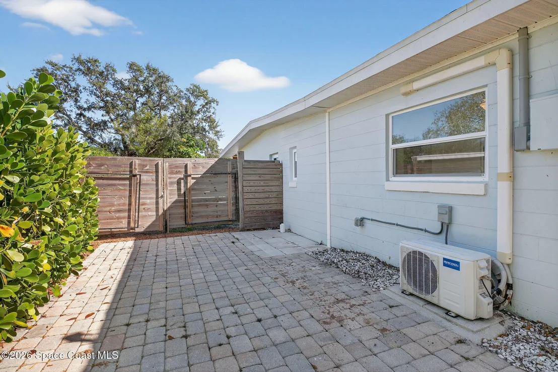 Photo of 1932 Cedarwood Drive