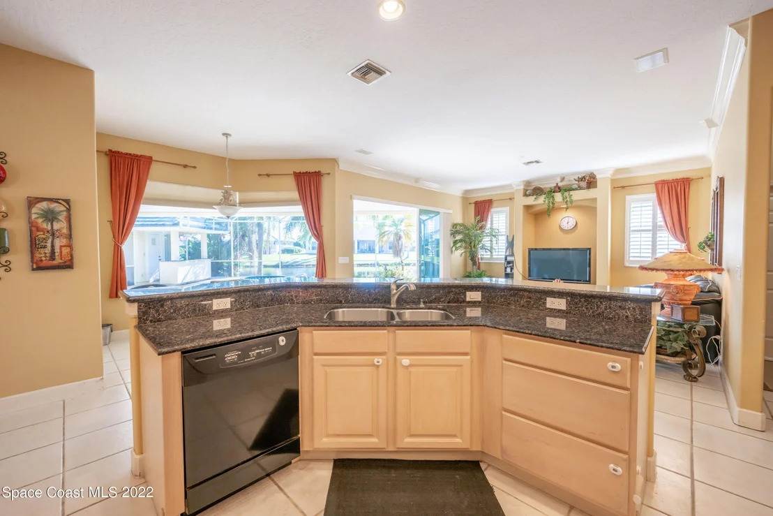 Photo of 981 Stratford Place