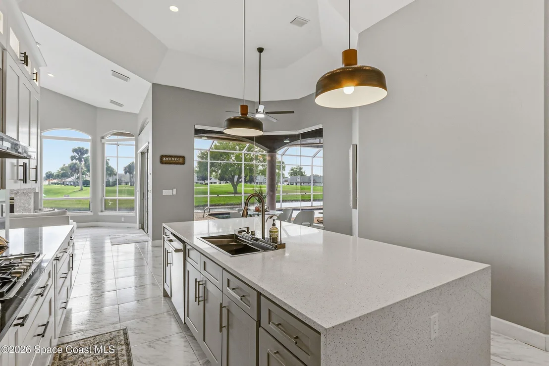 Photo of 699 Palmer Way