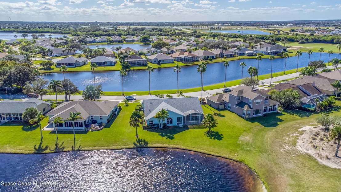 Photo of 2378 Golf Vista Boulevard